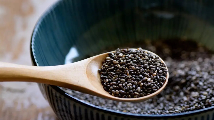 The Ultimate Guide to Buying Chia Seeds: Health Benefits, Uses, and Where to Buy