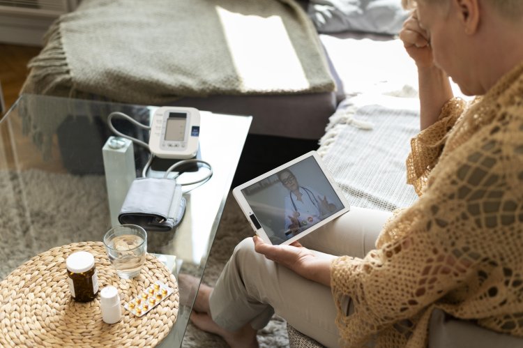 The Definitive Guide to Custom EHR/EMR Software Development in 2025