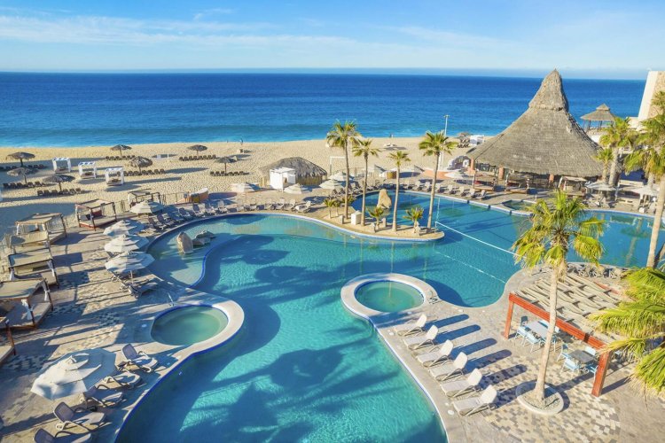 Top Romantic Cabo Holiday Rentals for Couples