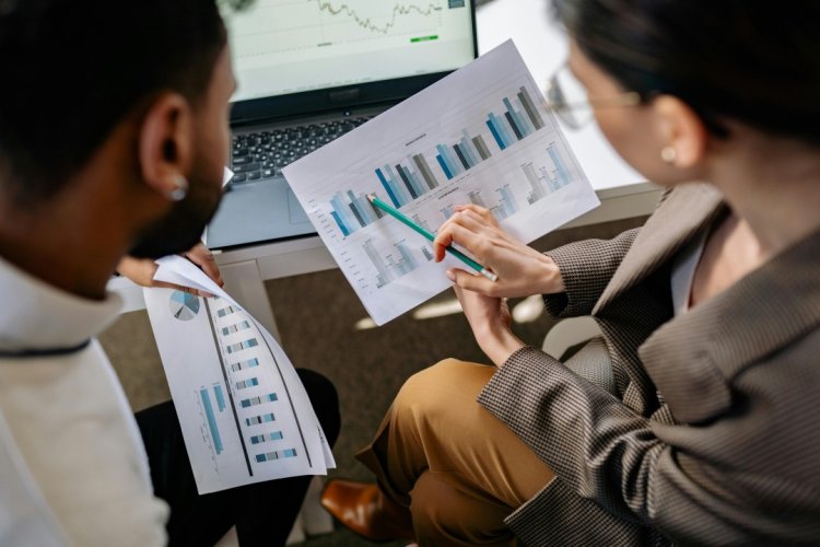 Decoding Success: Using Data to Make Business Decisions That Matter