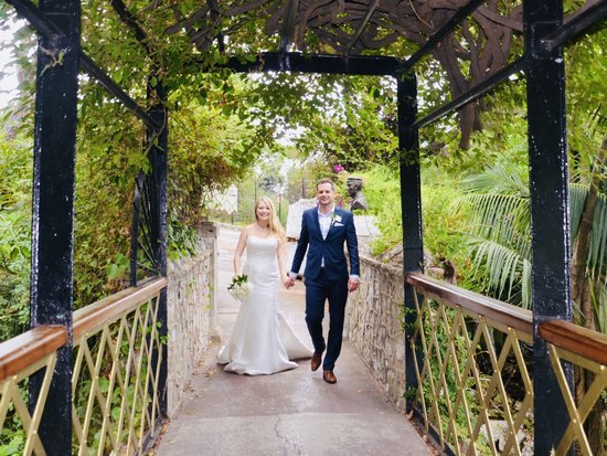 Gibraltar Awaits: Where Your Wedding Dreams Begin
