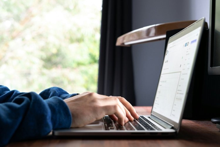 How to choose the right offshore web development company?