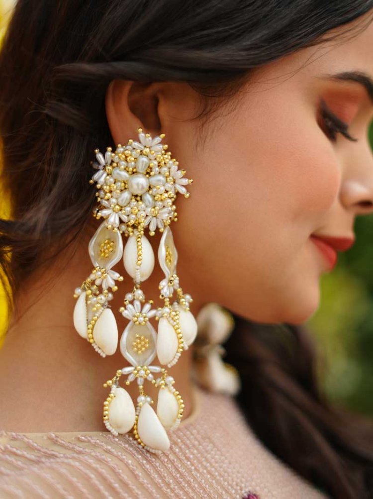 The Beauty of Handmade Shell Jewellery: A Blend of Nature and Style