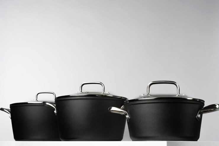 How Premium Cookware Enhances Cooking Precision and Flavor