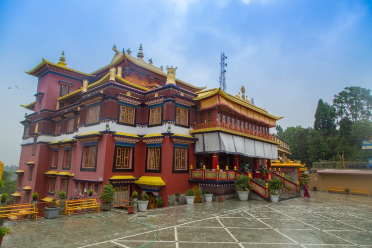 Discover Gangtok with These Top-Rated Holiday Packages from Delhi, Kolkata & More