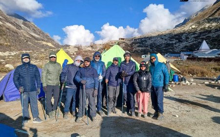 Exploring the Beauty of Gaumukh Glacier and Tapovan Meadows