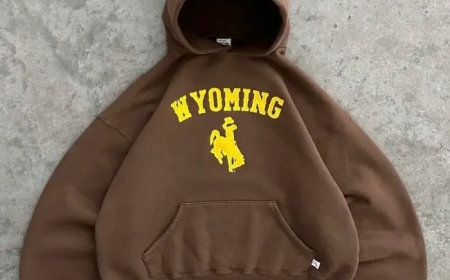 Akimbo: Streetwear’s Bold New Voice with the Akimbo Hoodie at Its Core