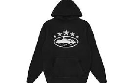 Corteiz Hoodie – Act Fast, Stay Warm