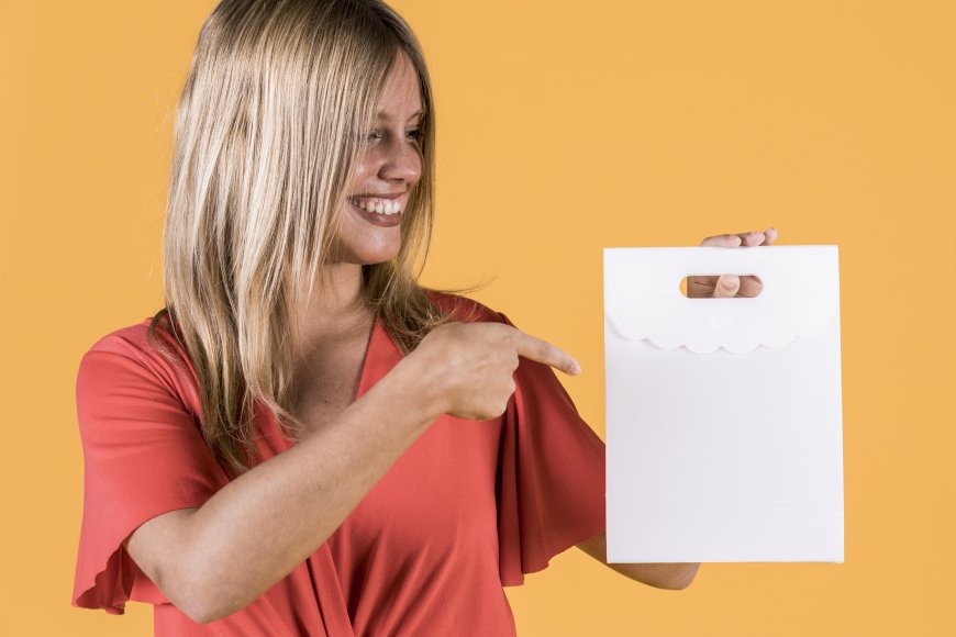 How D Cut Carry Bags Are Revolutionizing Retail Packaging