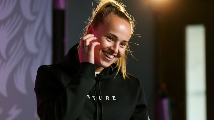 Top Saves by Daphne van Domselaar You Need to See
