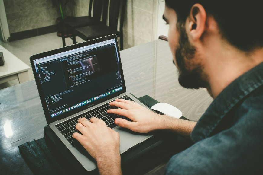 Custom Dissertation Writing for UK Law Students in Corporate vs. Criminal Law
